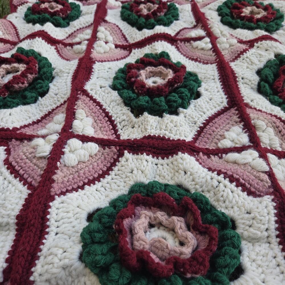 Vtg Handmade Crochet Imogen Blanket Janie Crow 3D Rose Floral Afghan Throw 60x28